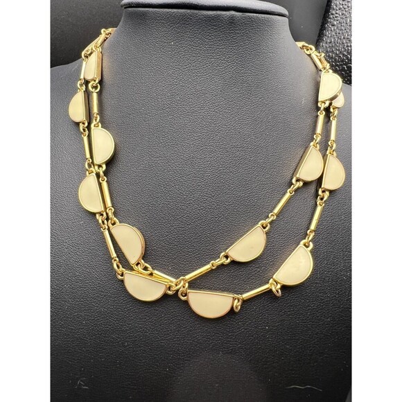KATE Spade Scalloped Necklace - Picture 2 of 9